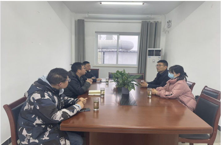 副區長程麗群、萬順利深入雙益開展節前慰問檢查